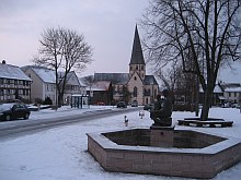 Foto Dorfanger und Kirche in Rasdorf